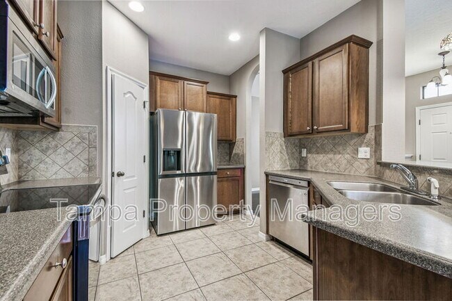 Photo - 5704 Kingletsound