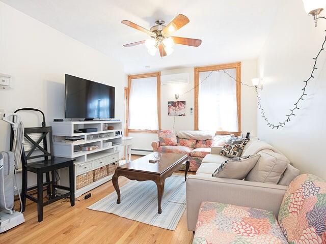 Photo - 87 Myrtle St