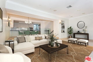 Photo - 9323 Burton Wy