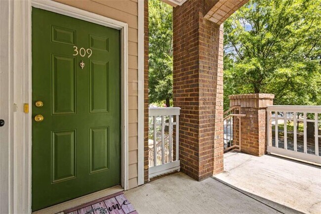 1752 Pryor Rd SW Unidad 309