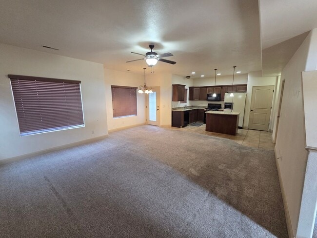 Photo - Shadow Ridge 3 Bedroom