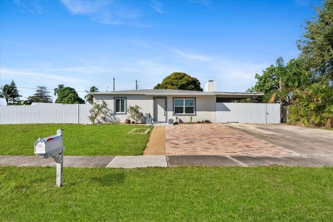 Photo - 2329 West Dr