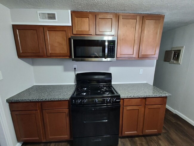 Photo - 1326 Eastbrook Dr