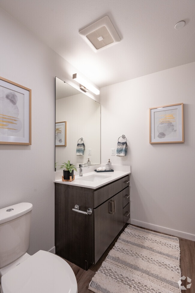 Studio, 1BA - 450-480SF