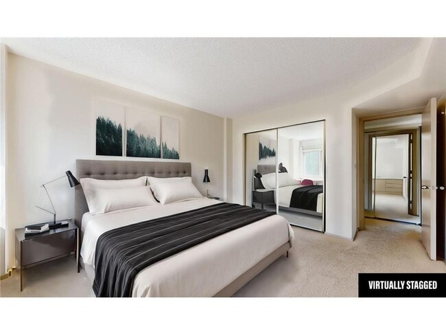 Photo - 210 W Grant St Unit 204