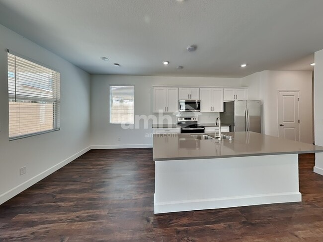 8943 Carmine Cob Ave