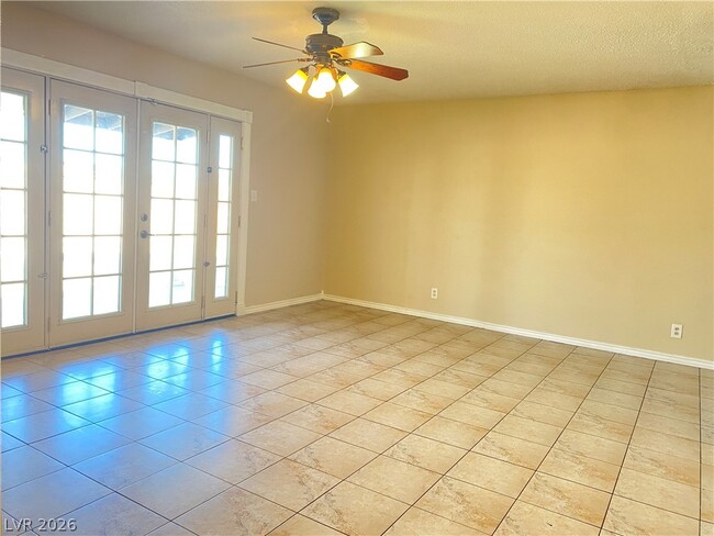 Photo - 6100 Jones Cir