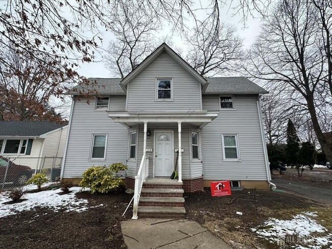 Building Photo - 25 Garden St Unit 2