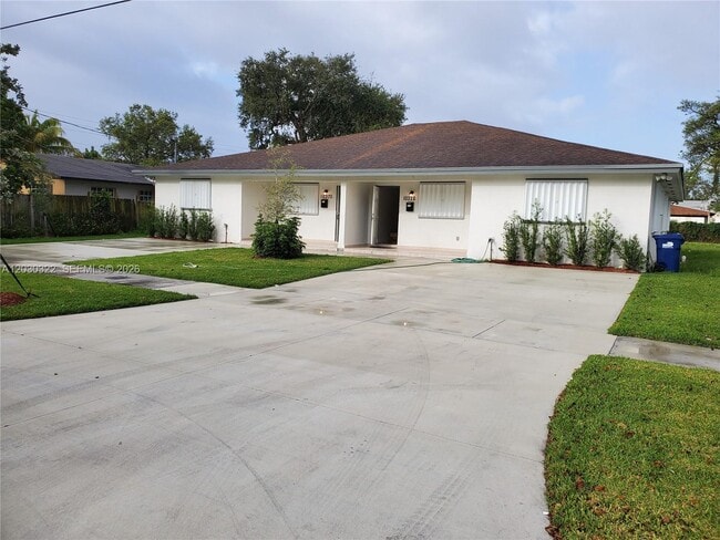 10372 NW 10th Ave Unit 10372