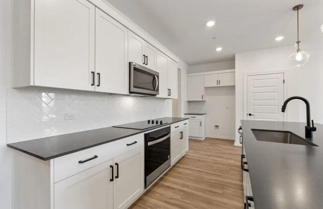 Photo - 2725 Woodall Dr Unit 1103