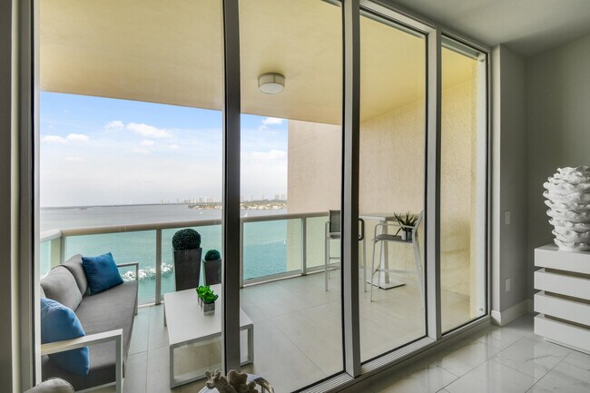 Photo - 2650 Lake Shore Dr Unit 1203