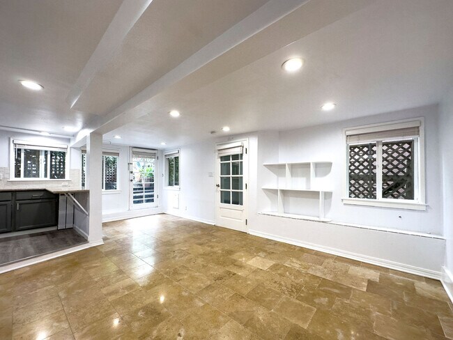 Photo - 344a Utah St