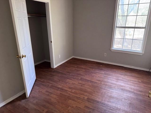 Photo - 834 Graham St