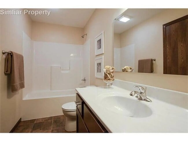 Photo - 536 Meadow Oak Cir Unit 536