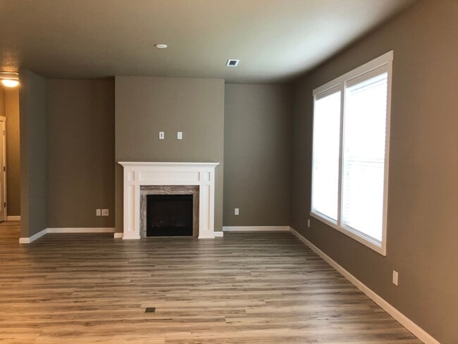 Photo - Small Quiet Neighborhood