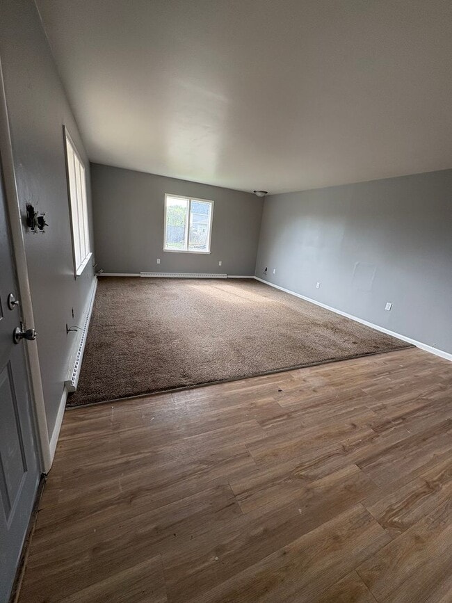 Photo - 217 N Main St Unit # 3