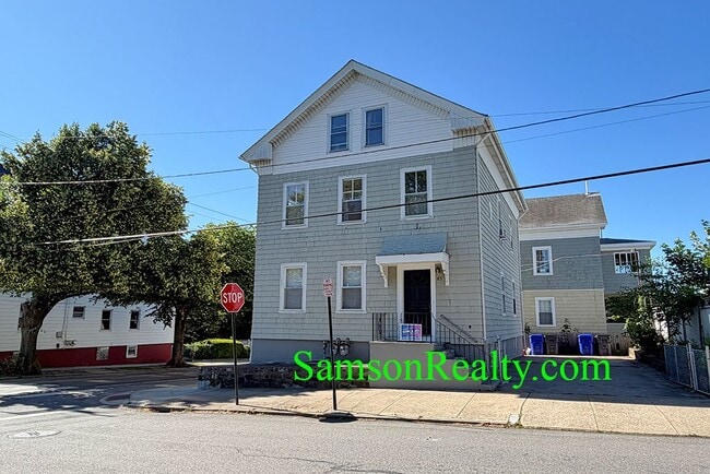 Photo - 85 E George St Unit 1