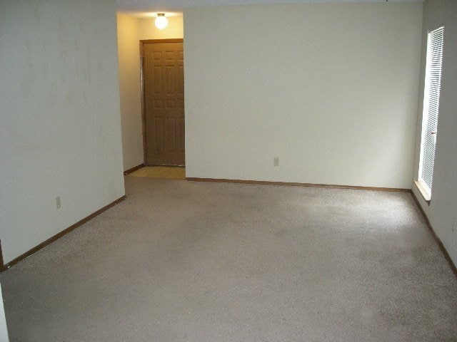 Photo - 718 Swan Lake Rd