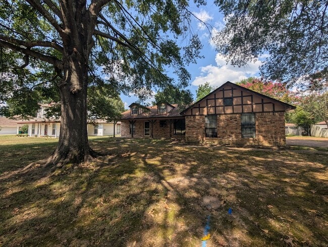 Building Photo - Remodeled Home in Pleasant Grove!