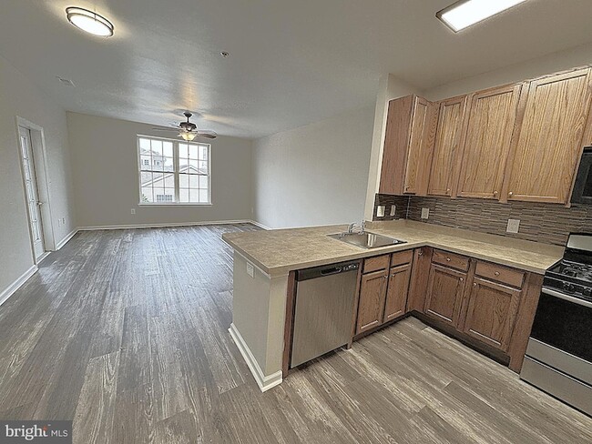 Photo - 525 Highland Ests