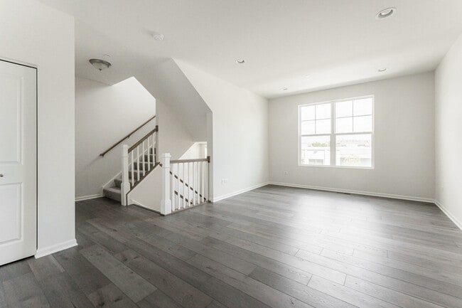 Photo - 1944 Kingsley Cir