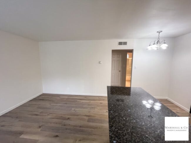 Photo - GERSTLE PK! QUIET 2BR/1BA, SMALL BLDG,MANY NEW FEATURES!WALK TO TOWN!