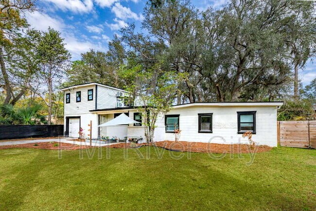 Building Photo - 10643 Rutgers Rd Rental