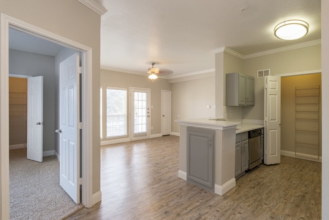 Photo - Vail Village Apartments