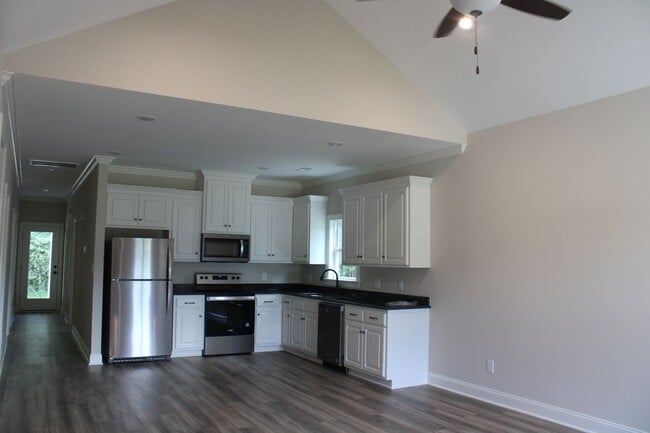 Photo - 4839 Jamestown Dr NW