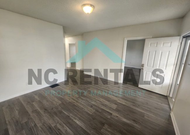 Photo - 114 N Jackson Ave