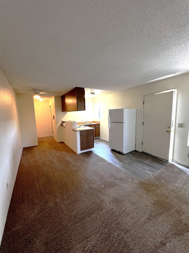 Casa De Oro Senior Apartments