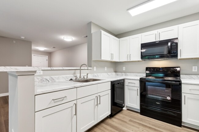 Barrington Parc Apartments - Barrington Parc Apartments