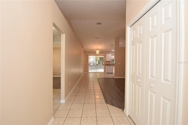 Photo - 8 Regency Dr