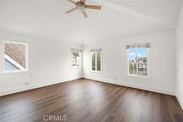 Photo - 377 Roycroft Ave