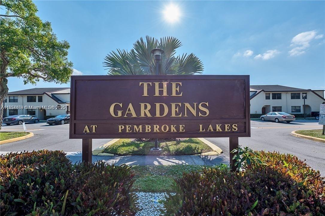 Photo - 11390 Taft St Condo Unit 11390
