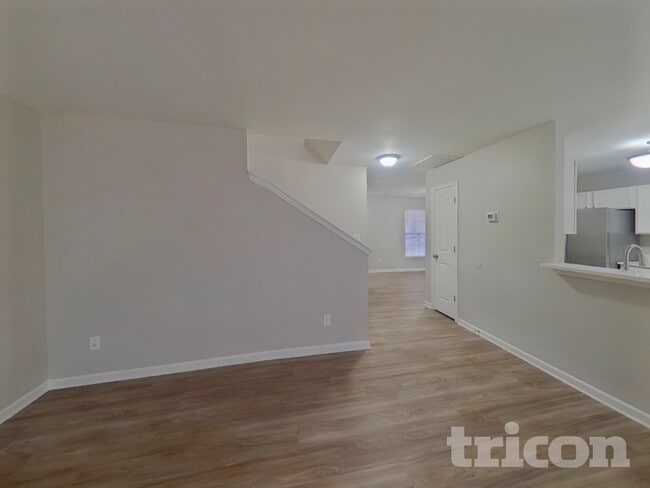 Photo - 3323 Mazen Ct