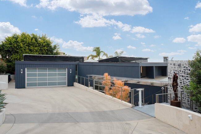 Photo - 7116 Country Club Dr