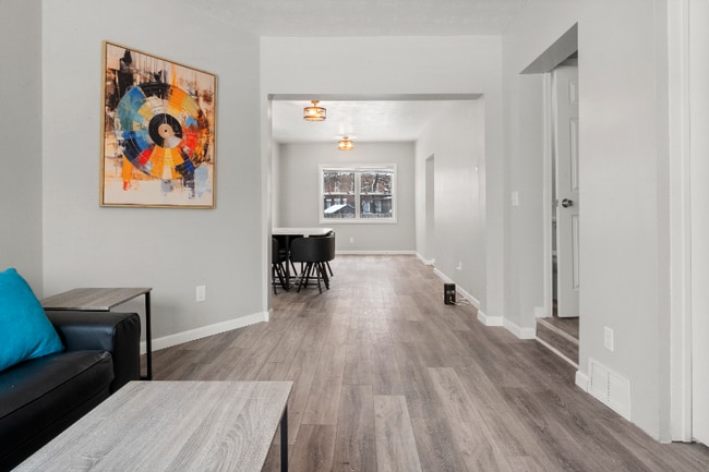 Photo - 1842 Crawford Rd