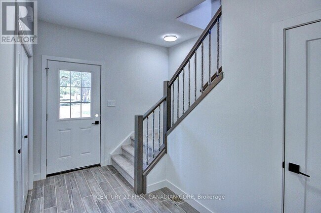 Photo - 173 William St