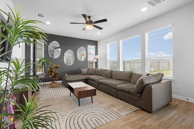 Photo - 2120 Alice Jay Wy