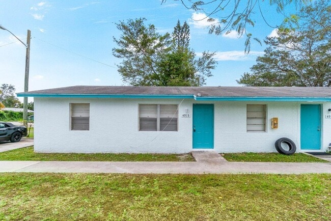 Photo - 4915 Gulfstream Rd