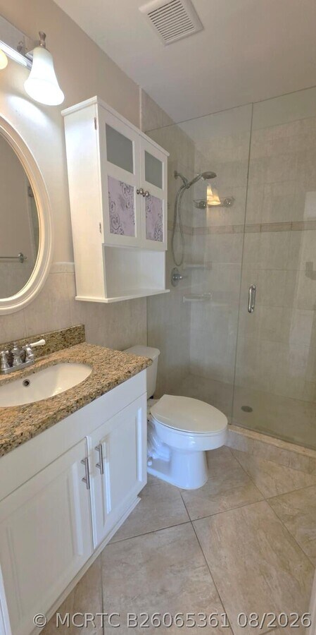 Photo - 5686 Shillington Way