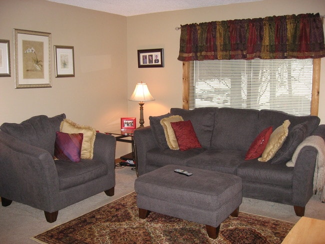 Photo - Clifton Court Apartments