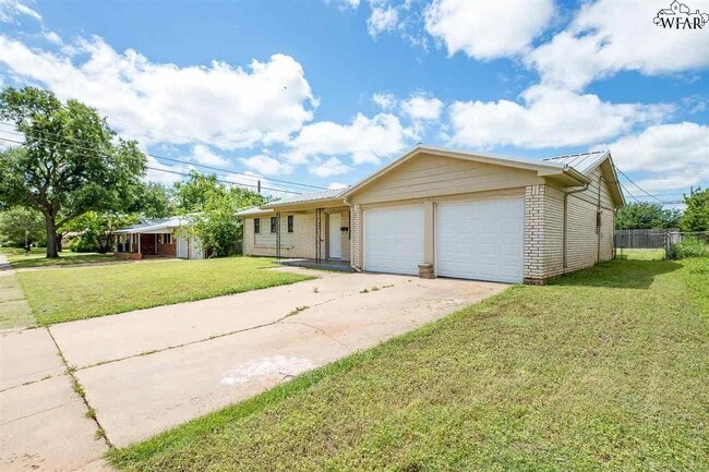 Photo - 4004 Hooper Dr