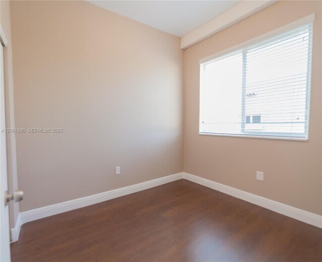 Photo - 1469 SW 5th St Unit 1