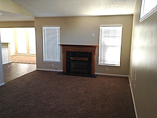 Photo - 407 Indian Pointe Dr