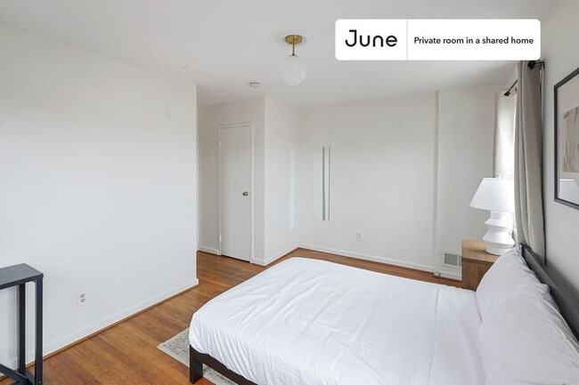 Photo - Room in Shared 4 bed/2.5 bath home Unit B