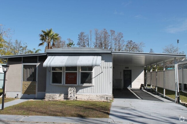 Building Photo - 7831 Sunrunner Dr Rental