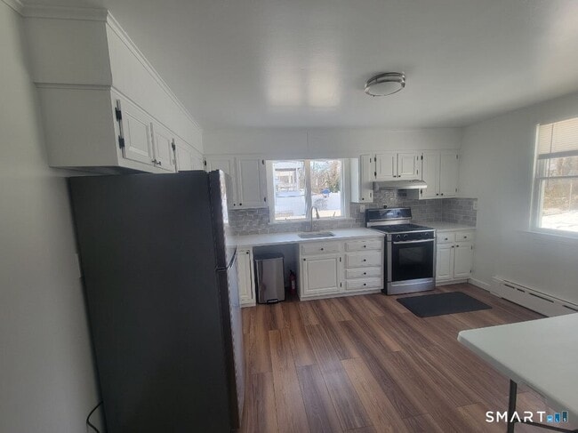 Photo - 320 Olivia St