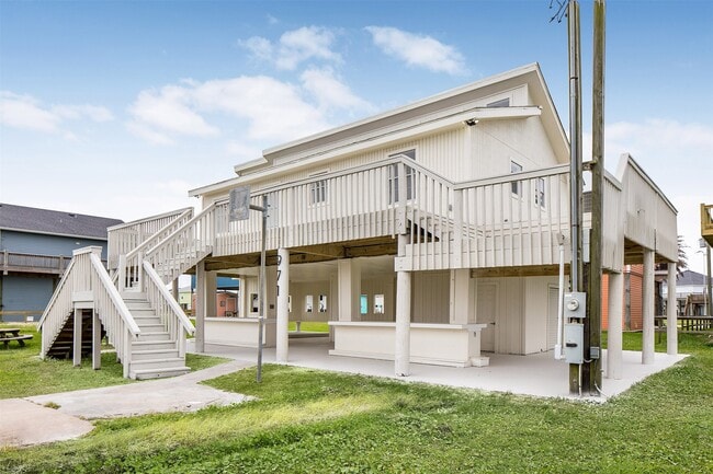 Building Photo - 971 Mary Ann Rental